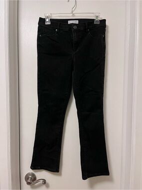 Ann Taylor Black Boot-Cut Jeans - Classic Everyday Style